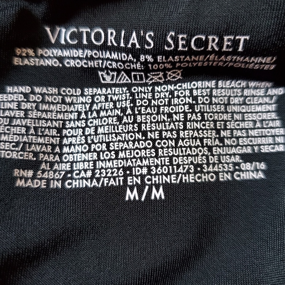 Victoria's Secret Bikini - Picture 6 of 8
